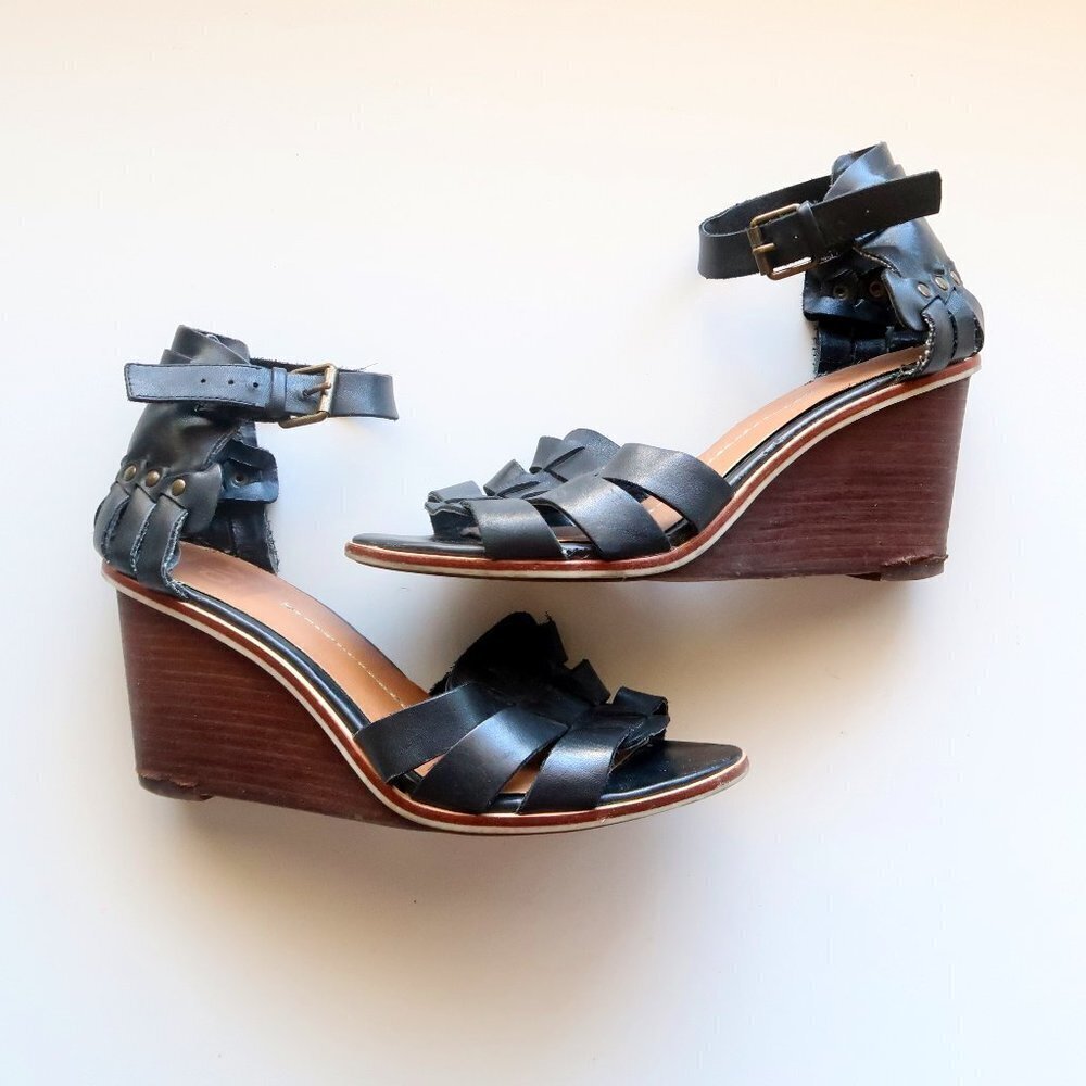 Dolce Vita Black Leather Open Toe Wooden Wedges / Sandals / Shoes Size 9